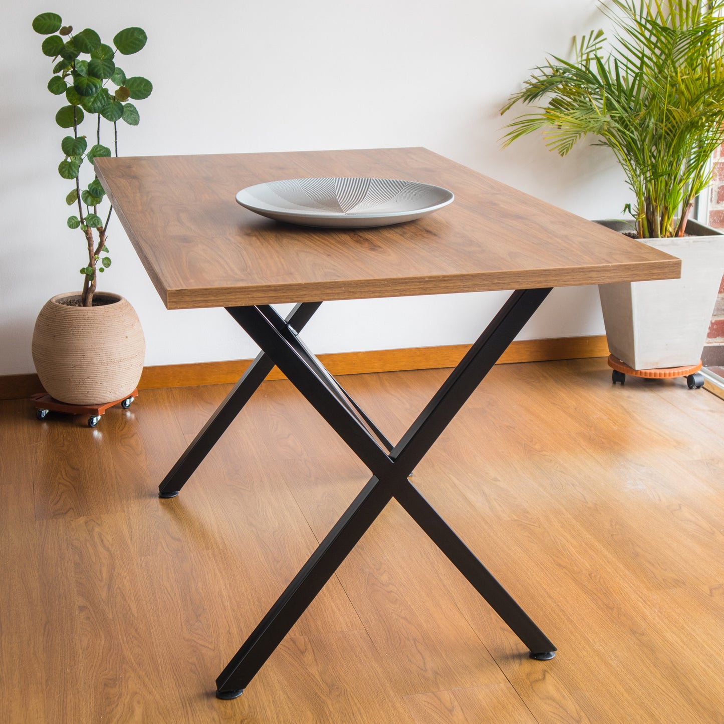 Mesa de Comedor Kurdo
